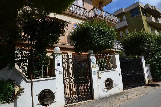A Due Passi Da Erice B&B Ngoại thất bức ảnh